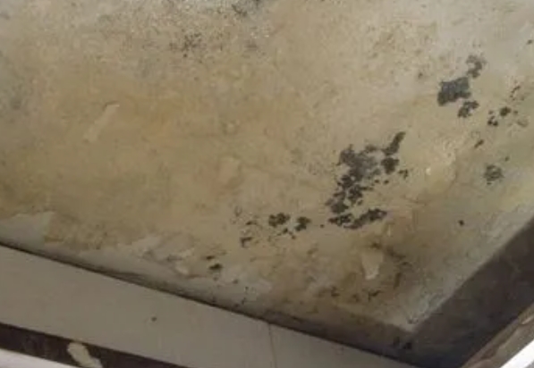 沁源阳台漏水维修公司分享下沁源卫生间渗水维修需要注意哪些问题。